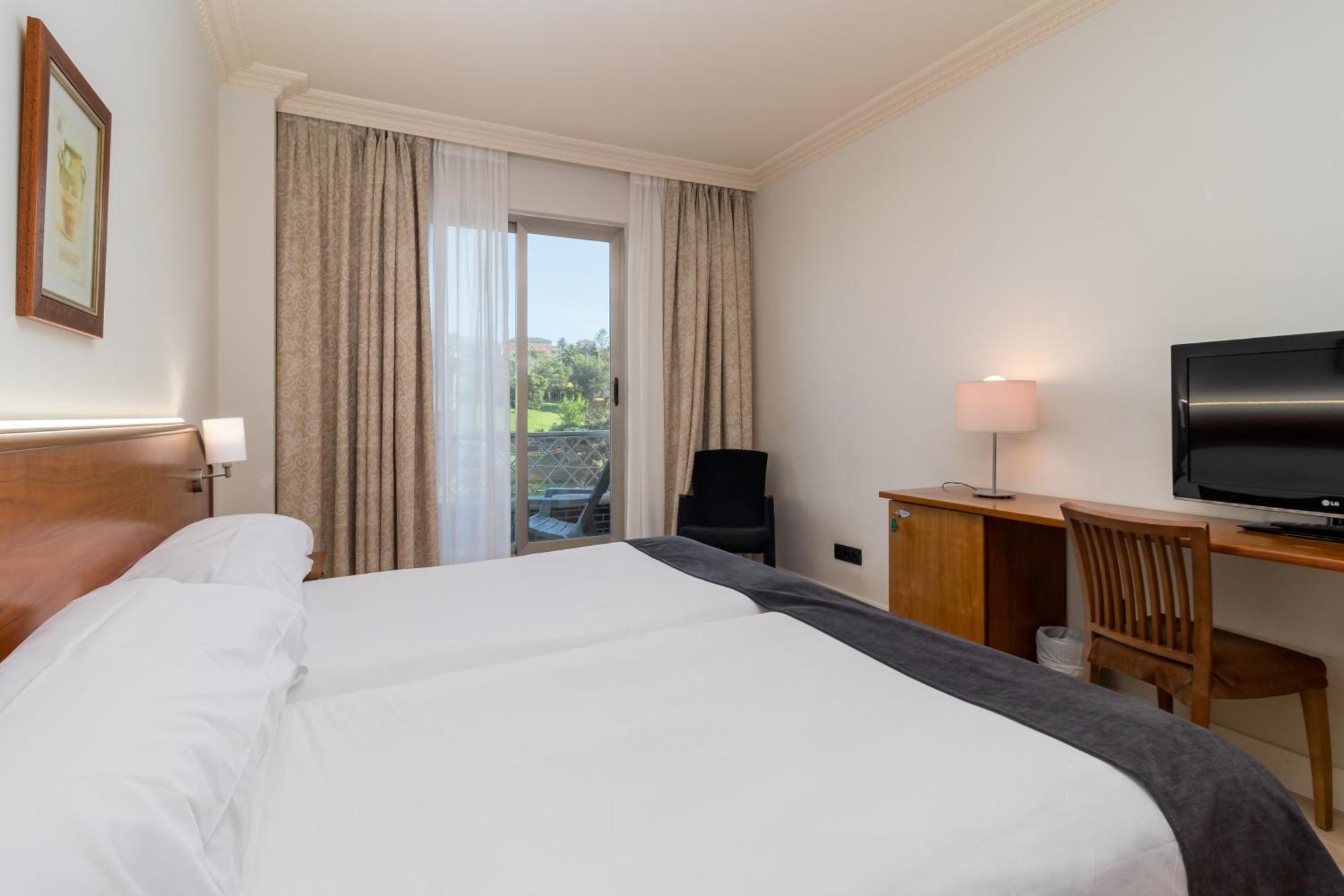 Hotel Milagros Golf Mogro Ngoại thất bức ảnh