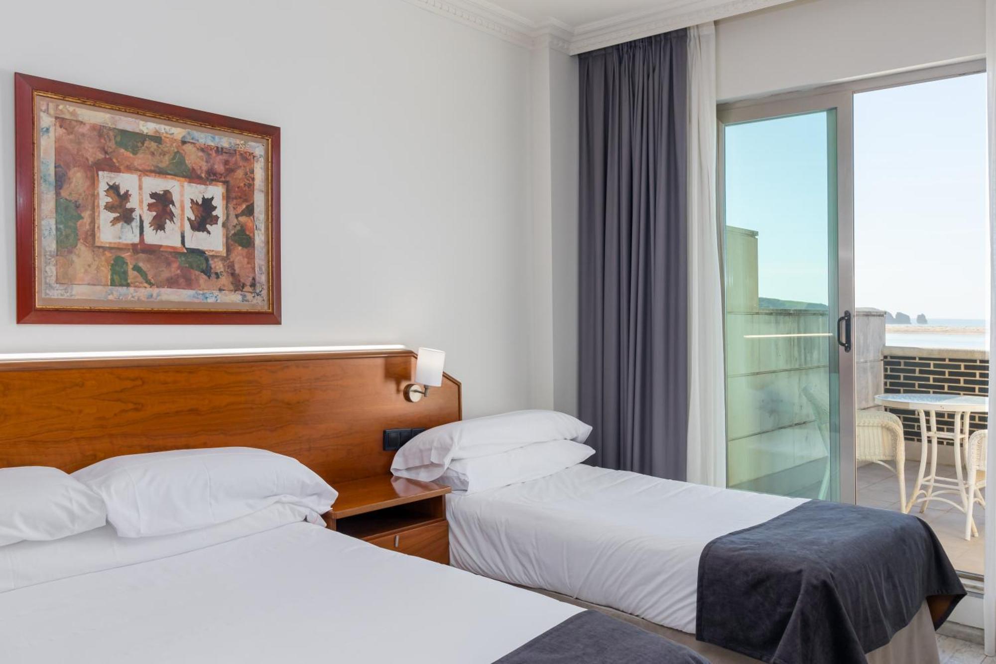 Hotel Milagros Golf Mogro Ngoại thất bức ảnh