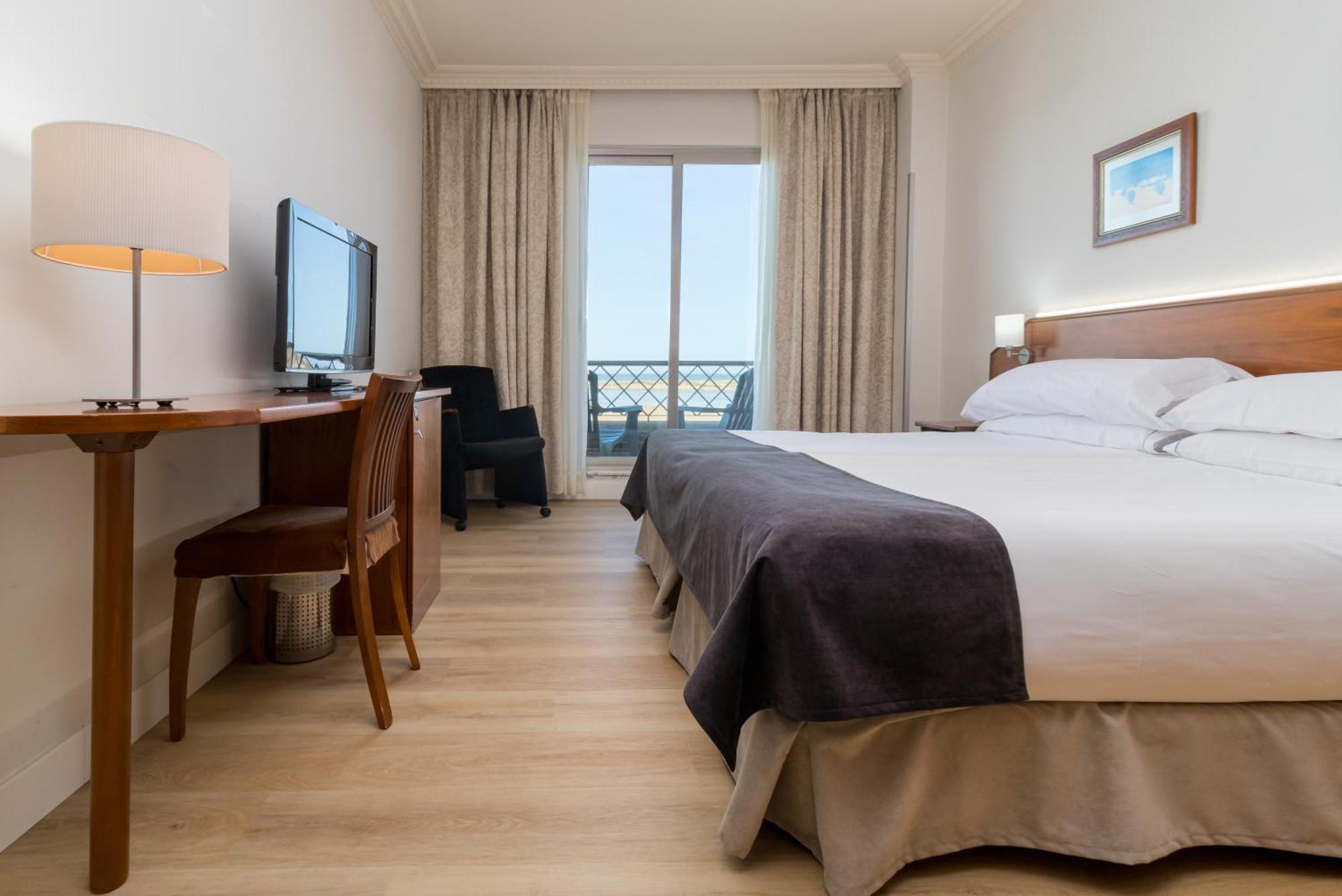Hotel Milagros Golf Mogro Ngoại thất bức ảnh