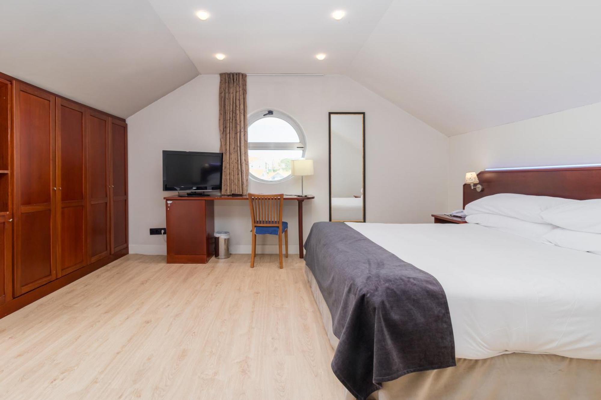 Hotel Milagros Golf Mogro Ngoại thất bức ảnh